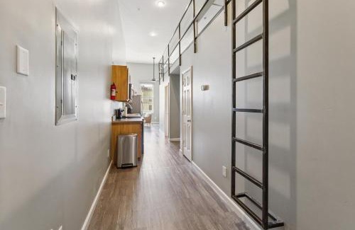 Bloomington Apartment | Rustic-Industrial Loft with Courthouse Views apts