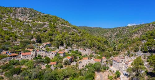 Hvar Villa | Rustic luxury Villa Fulmin