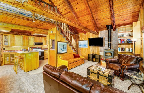 Alyeska Cabin | Rustic mountain cabin with wood stove, spacious deck, private W/D