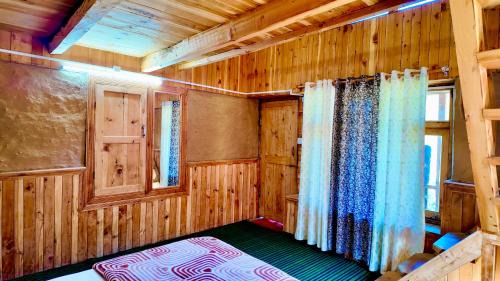 Banjar Ski Chalet | Rustic Mud House Jibhi