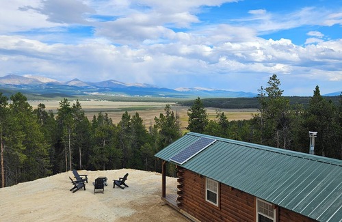Leadville Cabin | Rustic Off-Grid Mountain Cabin