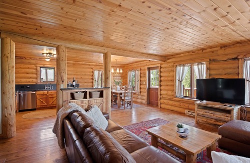 Sunset Ridge Cabin | Rustic Retreat - 3 Resorts within 15 Miles