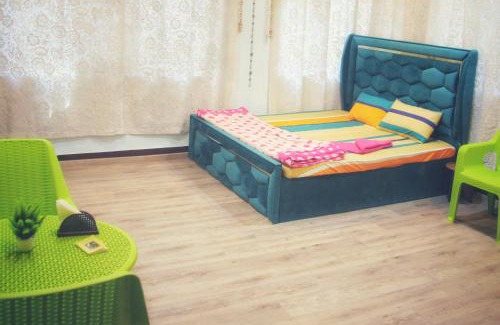 Srinagar House | Rustic Retreat Homestay Family Suite Garden View Mountain View Room