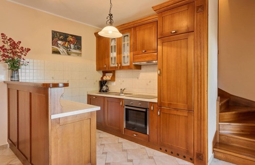 Kringa Villa | Rustic villa Catarina with pool in Tinjan