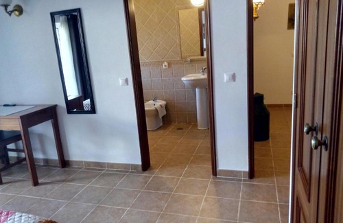 Quinta das Raposeiras House | Rustic Villa Guesthouse
