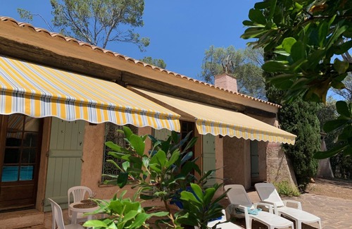 Puget-sur-Argens Villa | Rustic villa with a large swimming-pool, close to the sea