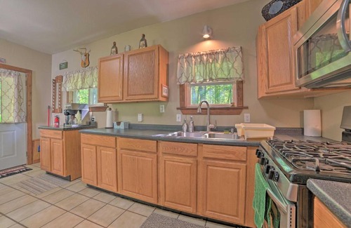 Mio House | Rustic Wooded Retreat with Fire Pit, Near Trails!