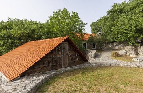 Vrgorac Apartment | Rustical Resort Kokorići/Pool - 1 Bedroom/Terrace