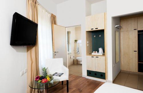 Jaffa Hotel | Ruth Daniel Residence