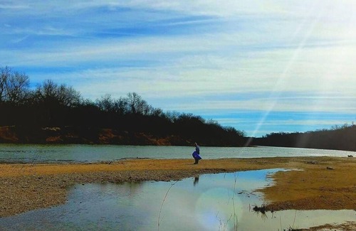 Dennis RV Rental | RV and Campground on Brazos River