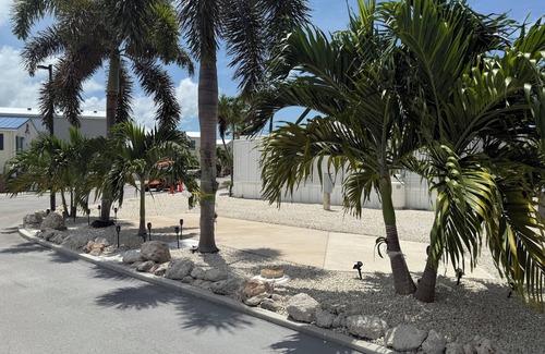 Cudjoe Key RV Rental | Rv empty lot campground in Cudjoe Key