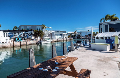 Cudjoe Key RV Rental | RV Lot 497-35' Canal Front in Venture Out at Cudjoe Key