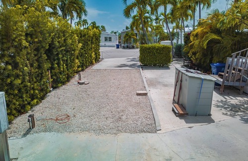 Cudjoe Key RV Rental | RV Lot 498 in Venture Out at Cudjoe Key