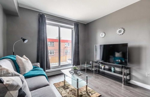 Rosedale Apartment | RV1/24-2322King in Hamilton