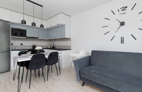 Puck Apartment | Rybacka Comfy Apartment with Balcony by Noclegi Renters