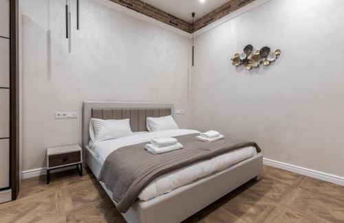 Lviv City Center Apartment | Rynok Square apartment 2