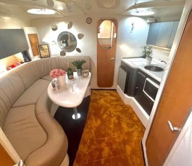 Mandelieu-La-Napoule Boat Rental | Séjour Côte d'Azur sur un navire de plaisance