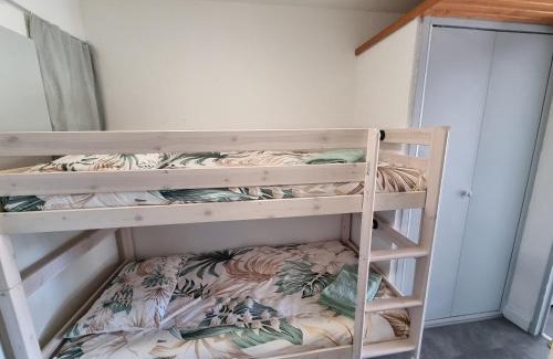 Six-Fours-les-Plages Apartment | Séjour détente en famille face à la mer