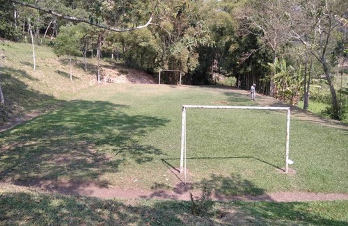 Salesopolis House | Sítio com Piscina, Campo, Lago Para Pesca e Acomodações Excelentes