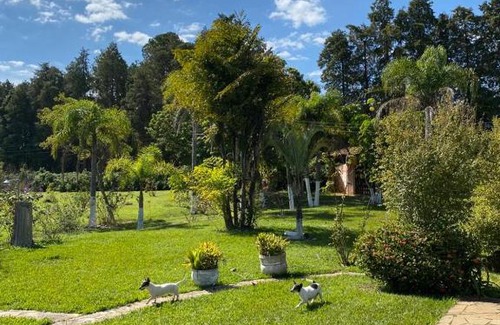 Alambari House | Sítio Gramado Sarapuí, lazer, conforto e diversão