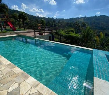 Mairipora House | SÍTIO MARAVILHOSO EM MAIRIPORÃ opção de 1 quarto para 8 pessoas ou 4 quartos acima de 9 pessoas