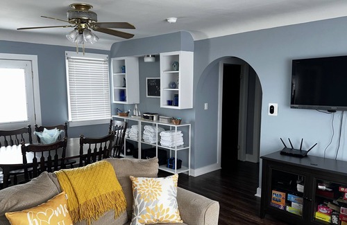 Au Gres House | S'more Beach sleeps up to 15 people located on Lake Huron Sandy beach!