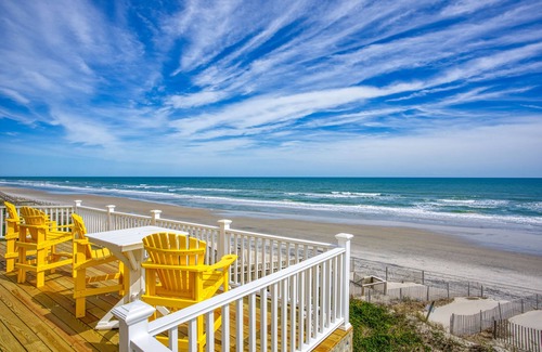 Village of Stump Sound House | S. Permuda Wynd 139 Oceanfront! | Community Pool