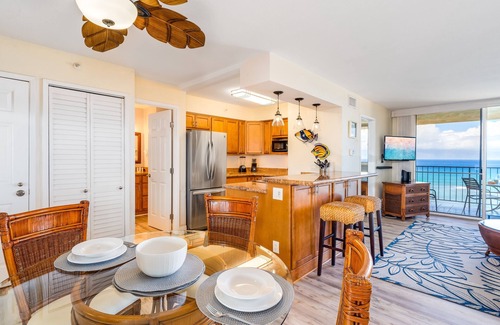 Kahana Resort | S150 SEPT/OCT-12th floor PENTHOUSE OCEANFRONT near Kaanapali Beach AC