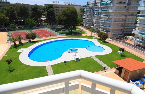 Salou City Centre Apartment | S442-UHC UHC LARIMAR FAMILY COMPLEX