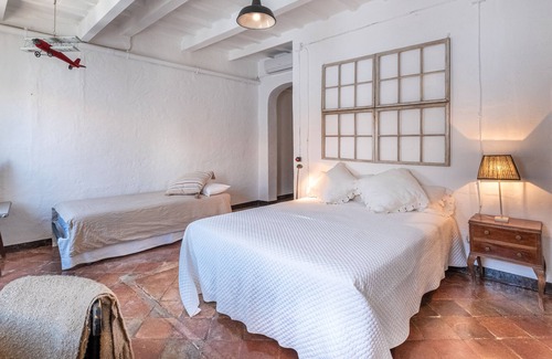Mahon House | Sa Calma spacious Old property in the historic center of Mahón,