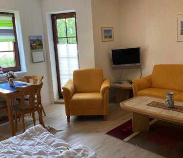 Dahme Apartment | Saarstrasse 18a W9
