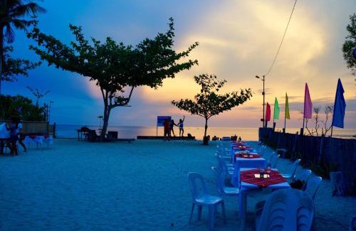 Lazi Hotel | Sabas Beach and Campsite