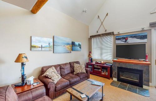 Saddle Ridge Apartment | Saddle Ridge B4