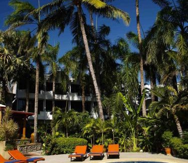 Patong Hotel | Safari Beach Hotel Patong
