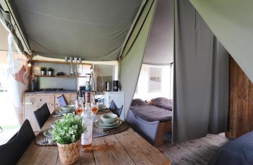 Twijzel Other | Safari tent in the middle of the Fryske Walden