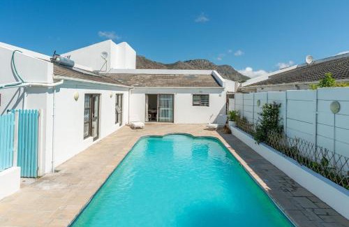 Marina da Gama House | Safe, Accessible Venue Near Muizenberg for Accommodation and Events