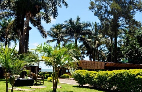 Entebbe Apartment | Saffron Beach Bistro & Cottages -Standard Single 1