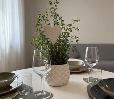 Pordenone Apartment | Saffron Suite, just a few minutes from the center and station