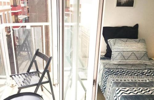 Las Palmas de Gran Canaria Apartment | Sagasta Beach Apartment V by Canary365