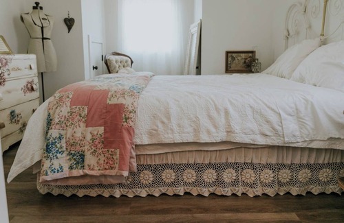 Langley Other | Sage and Solace Flower Farm; Carriage House; Close to wineries!