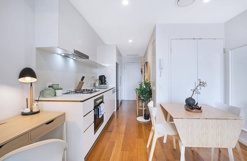 Fortitude Valley Apartment | Sage Bloom Elegant Newstead Stay with Shared Pool