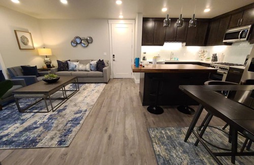 Moab South Valley Condo | Sage Creek Condo *E2* | Amazing Pool & Hot Tubs!