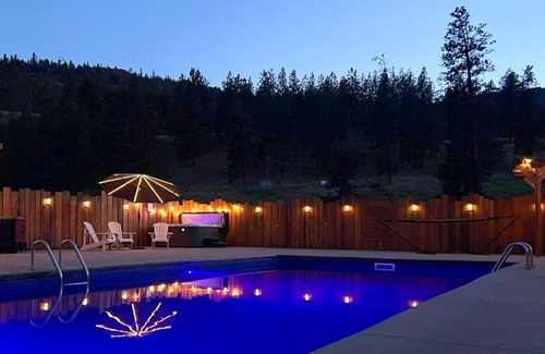 Okanagan-Similkameen Cabin | Sagebrush Caboose