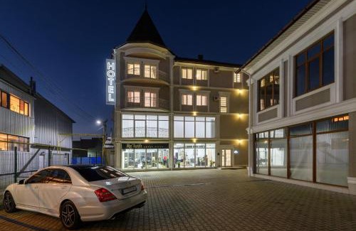 Chernovtsy Hotel | Sagora Hotel