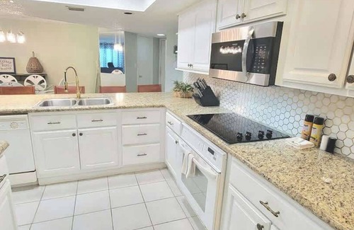 South Padre Island Condo | Saida Towers IV #303