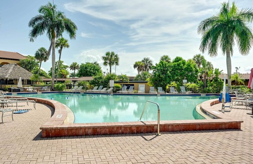 Naples Condo | Sail + Soak: Naples Condo w/Heated Pool Access
