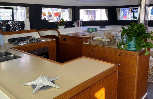 Charlotte Amalie Boat Rental | Sailing British Virgin Islands with Crew, Dining/Drink Package.