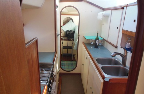 Pensacola Beach Boat Rental | Sailing catamaran vacation rentals in Pensacola Beach