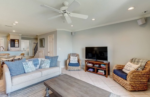 Amelia City Condo | Sailmaker 109 - Hosted By Moore AI Rentals