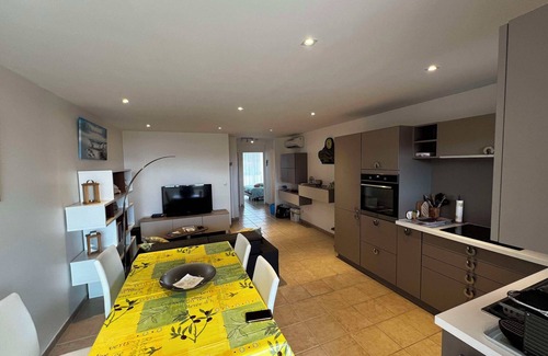 Saint-Cyprien Plage Apartment | Saint Cyprien, Beautiful, Fully renovated 2-bedroom Apt with WiFi, AC, Pool.